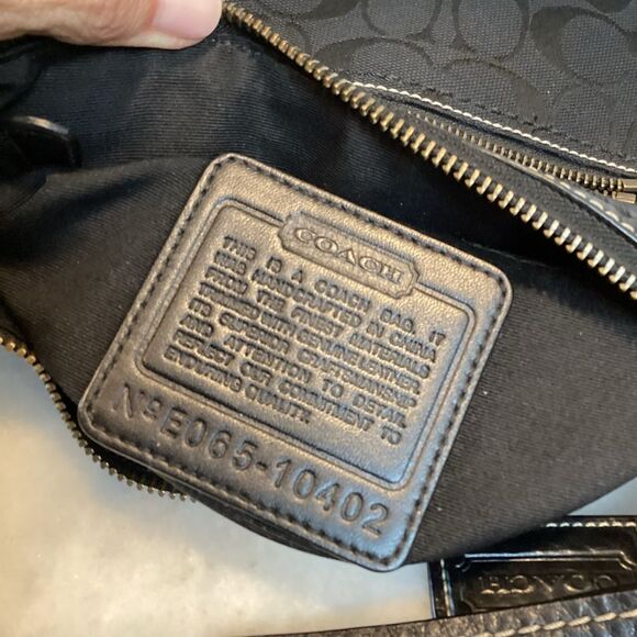 Coach Jacquard Signature Logo Convertible Crossbody Small Bucket Bag (#2) - Picture 11 of 12